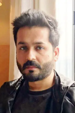 Photo Aditya Dhar #7010