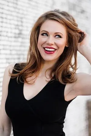 Photo Maitland Ward #21558