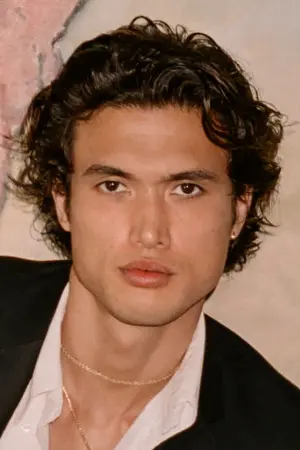 Photo Charles Melton #71358