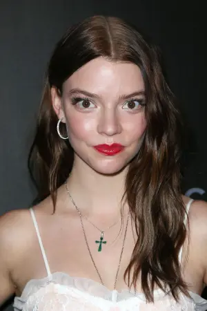 Photo Anya Taylor-Joy #4152