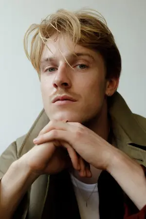 Photo Louis Hofmann #72758