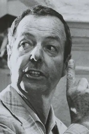 Photo Guy Hamilton #79683