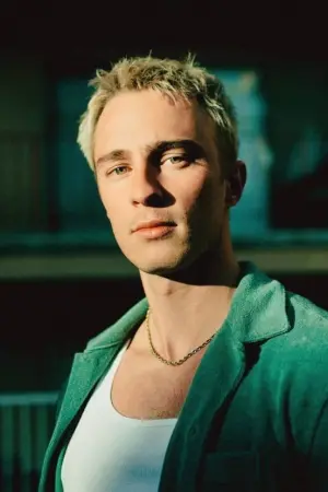 Photo Drew Starkey #69937