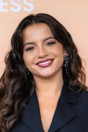 Photo Isabela Merced #328012