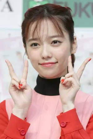 Photo Haruka Shimazaki #263814