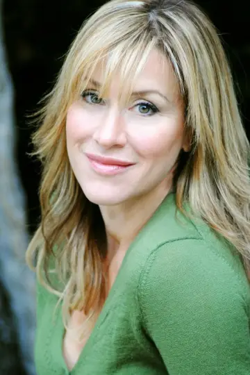 Photo Lisa Ann Walter #28188