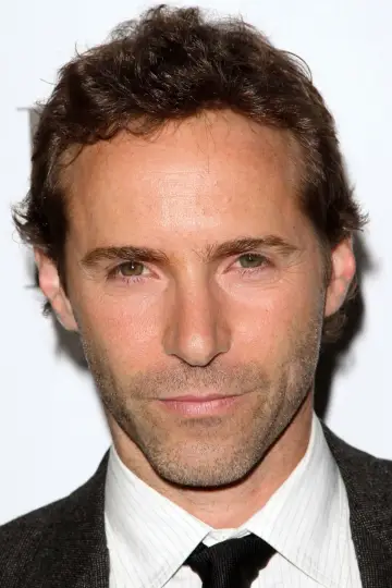 Photo Alessandro Nivola #35787