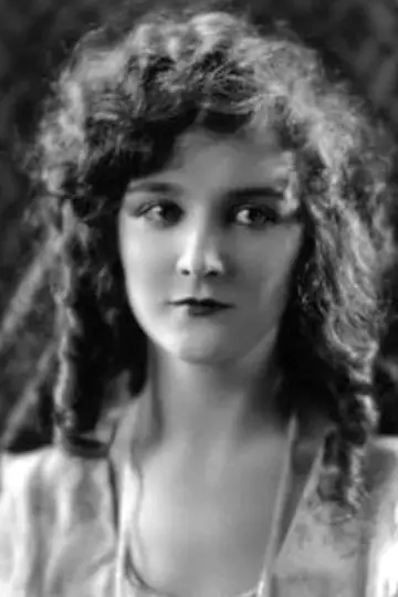 Photo Mary Philbin #207943