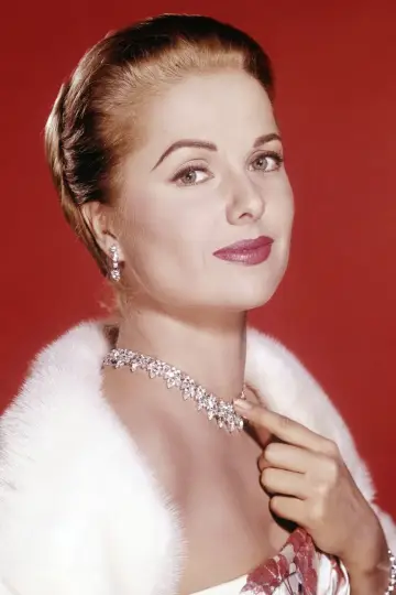 Photo Martha Hyer #102376