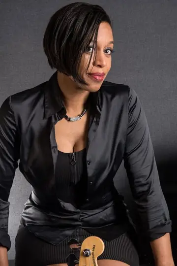 Photo Yolanda Charles #402201