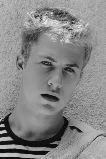 Photo Dylan Minnette #70070