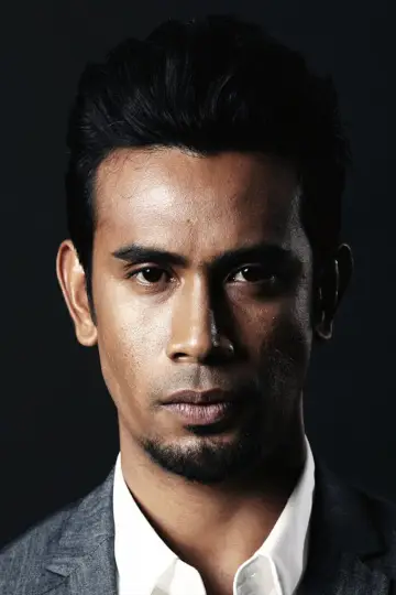 Photo Remy Ishak #302935