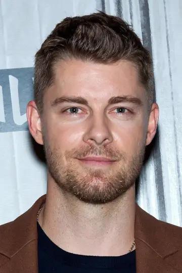Photo Luke Mitchell #209991