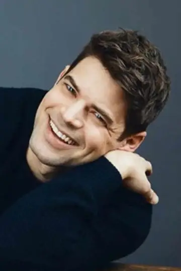 Photo Jeremy Jordan #341021