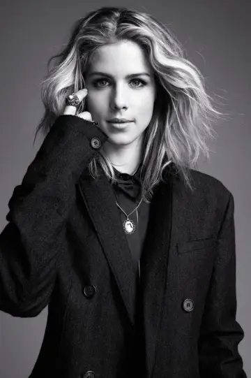 Photo Emily Bett Rickards #123069