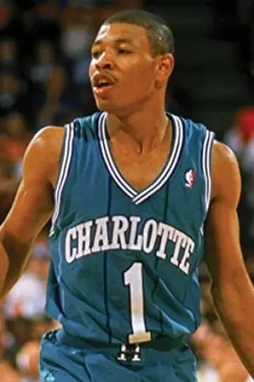 Photo Muggsy Bogues #216060