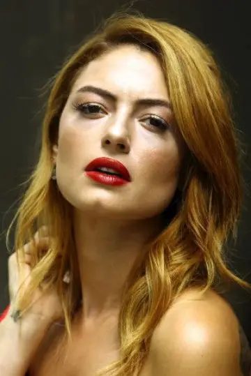 Photo Hazal Şenel #451784
