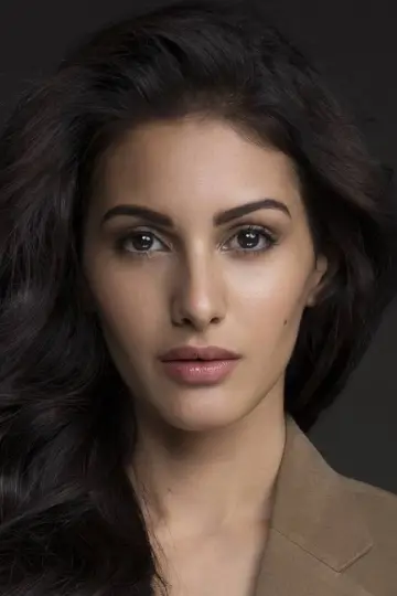 Photo Amyra Dastur #329626