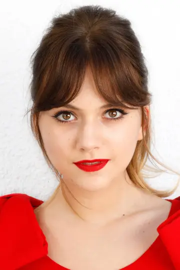 Photo Emilia Jones #19629