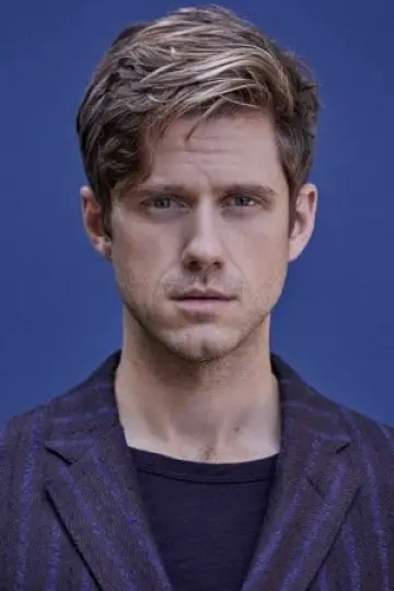 Photo Aaron Tveit #98298