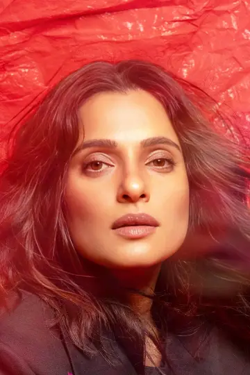 Photo Priya Bapat #634100