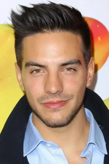 Photo Vadhir Derbez #43076