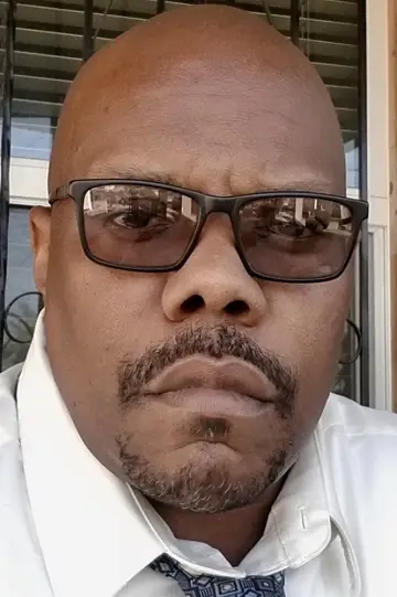 Photo George Sharperson #85393
