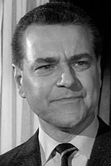 Photo Raymond Adamson #145535