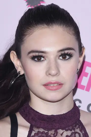 Photo Nicole Maines #176364