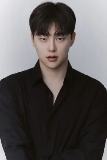 Photo Kwon Hyun-bin #483254