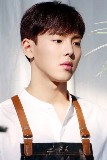 Photo Shownu #442530