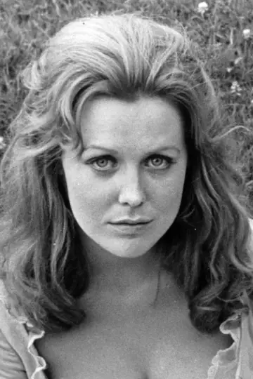 Photo Fiona Lewis #99783