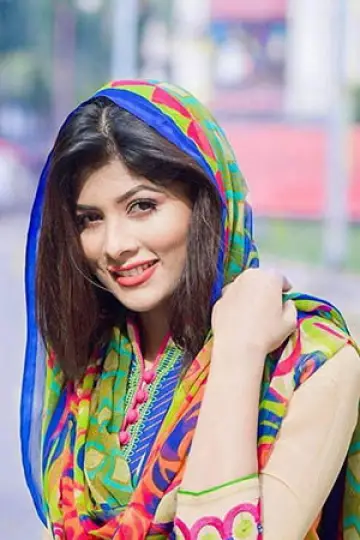 Photo Mumtaheena Toya #482098
