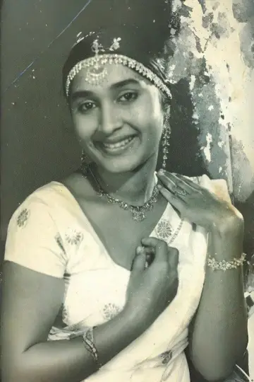 Photo Anula Karunathilaka #546254