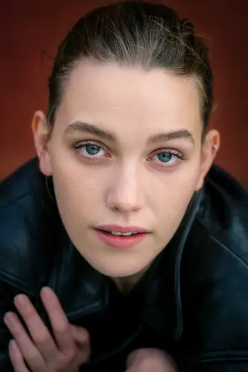 Photo Victoria Pedretti #32119