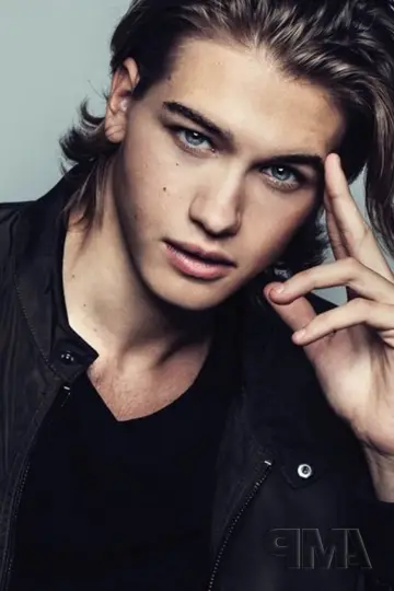 Photo Cameron Geddes #150378