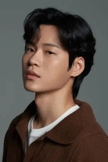 Photo Yun Ji-on #330446