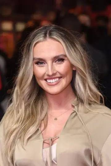 Photo Perrie Edwards #191708