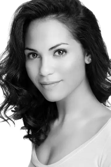 Photo Monica Raymund #215642