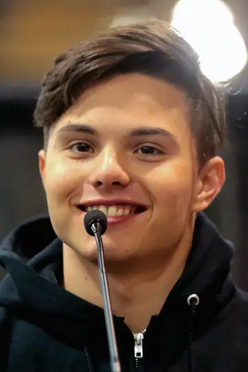 Photo Zach Callison #400635