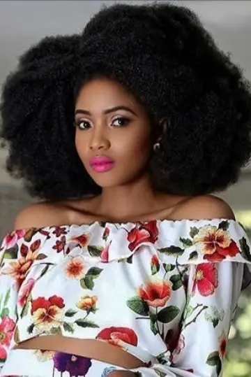Photo Lunathi Mampofu #382816