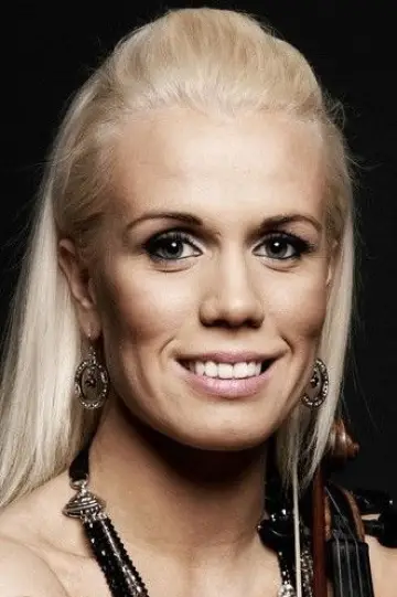 Photo Greta Salóme Stefànsdóttir #334283