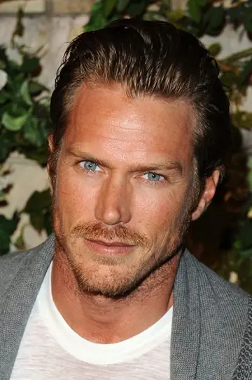 Photo Jason Lewis #79520