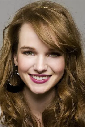 Photo Kay Panabaker #16441