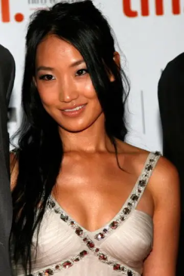 Photo Alice Kim Cage #445222