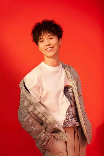Photo Lin Yu #383768