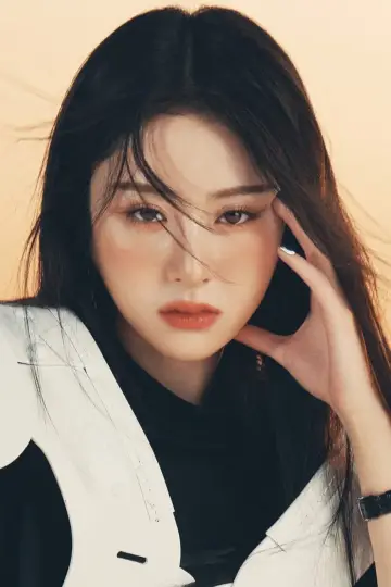 Photo Huh Yunjin #252975