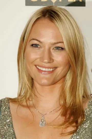 Photo Sarah Wynter #98904