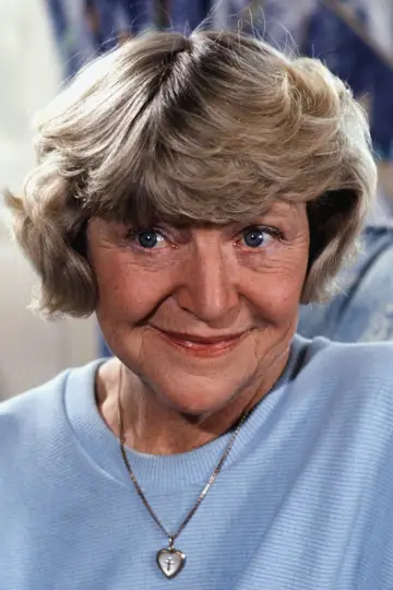 Photo Dora Bryan #335029