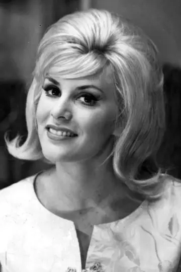 Photo June Wilkinson #344979